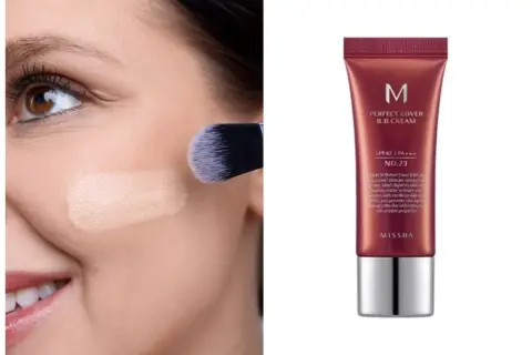 Krem BB Missha Perfect Cover przed i po aplikacji pędzlem. Efekt wygładzonej cery.