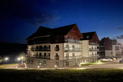 Najlepsze hotele nad jeziorem Czorsztyńskim - komfortowe noclegi w pięknej okolicy