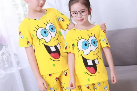 Piżama SpongeBob dla dziecka: Jak wybrać najlepszą i gdzie kupić?