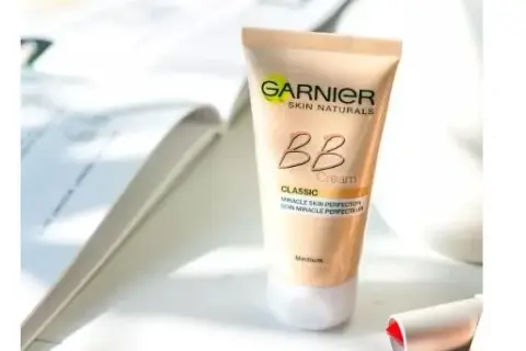Czy krem BB Garnier niszczy cerę? Sprawdź skutki i opinie użytkowników