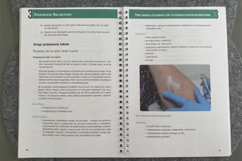 Opiekun medyczny jakie przedmioty? Kluczowe umiejętności i wiedza