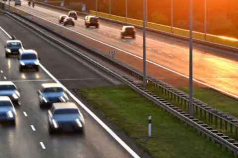 Autostrady państwowe w Polsce: które są zarządzane przez państwo i dlaczego to ważne
