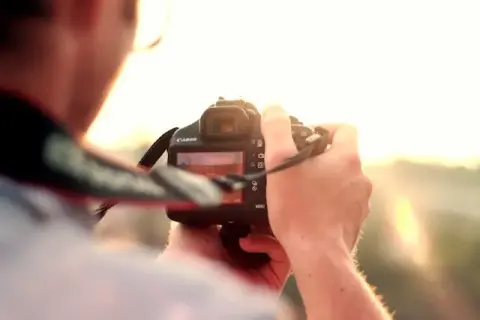 Kto to jest fotograf i jak wpływa na nasze postrzeganie świata