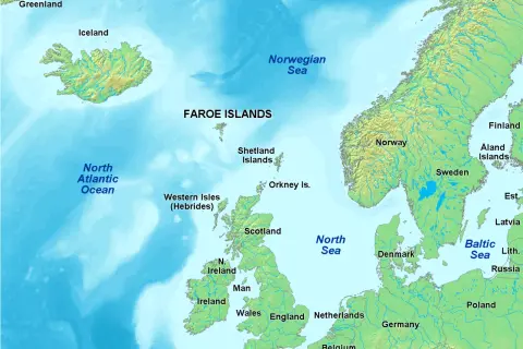 Wyspy Owcze leżą na Morzu Norweskim, między Islandią a Szkocją.