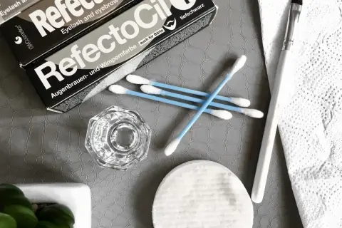 Henna RefectoCil w domu: Jak zrobić perfekcyjne brwi i rzęsy?