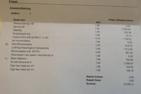 Servicekvitto visar att kamremsbyte ingår i serviceavtal Volvo. Listar oljefilter, bromsvätska, kopparpackning och mer.