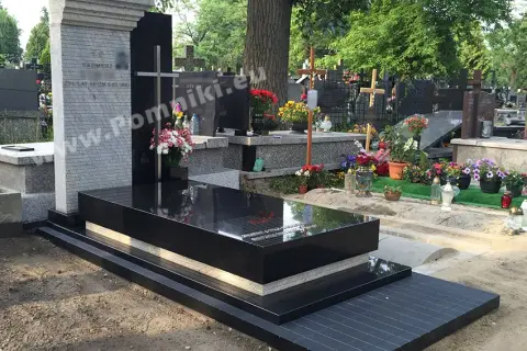 Co zrobić ze starym pomnikiem? Kompletny przewodnik od A do Z