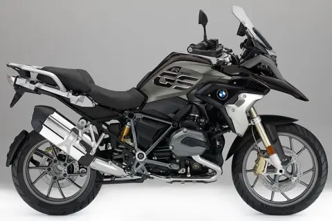 BMW R 1200 GS używane: "Olejak" czy "wodniak"? Kupuj świadomie!