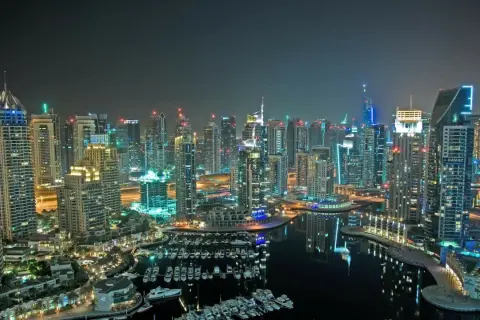 Czy w Dubaju jest bezpiecznie? Odkryj ukryte zagrożenia i zasady