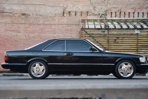 Mercedes-Benz 560 SEC - Klasyczne coupe, które musisz poznać