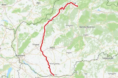 Trasa samochodowa tworząca pętlę wokół Tatr, prowadząca przez Słowację i Węgry, z zaznaczonymi miastami jak Żylina, Trenczyn, Trnawa, Bratysława, Komárno i Győr.