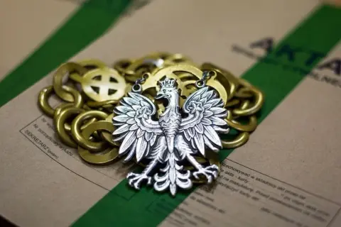Czy wniosek o sprostowanie wyroku doręcza się drugiej stronie? Sprawdź!