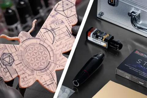 Los dioses de la tinta dan vida a diseños geométricos en una plantilla de mariposa y a herramientas de tatuaje profesionales.