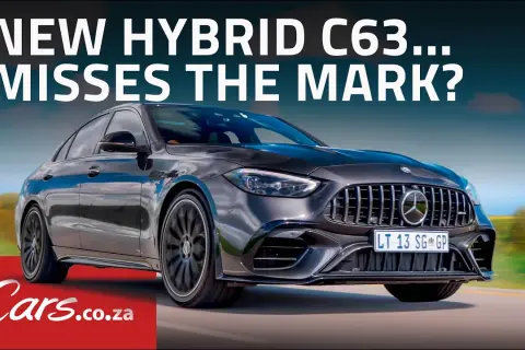 Mercedes C 63 AMG: Rewolucja hybrydowa vs V8. Co musisz wiedzieć?