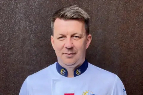 Kim jest Michał Wawro? Reżyser i szef kuchni w jednej osobie