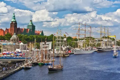 Szczecin: nad morzem czy nie? Odkryj jego morski charakter
