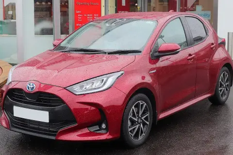 Toyota Yaris 2 jaki silnik wybrać? Sprawdź najlepsze opcje i koszty