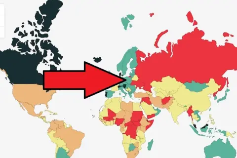 Mapa świata z zaznaczonymi krajami. Czerwony obszar wskazuje na najniebezpieczniejsze kraje świata.