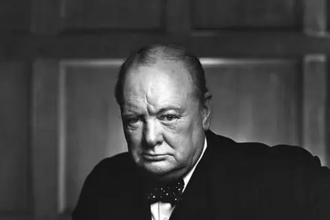 Kiedy zmarł Churchill? Poznaj szczegóły śmierci brytyjskiego premiera