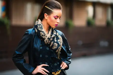 Styl opium co to: Ciemna estetyka, która zmienia modę na zawsze