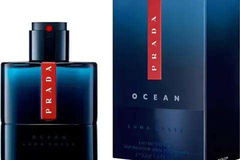 Prada Ocean 100ml, woda toaletowa dla mężczyzn. Elegancka butelka i opakowanie w odcieniach granatu.
