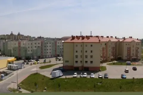 Kto nadzoruje spółdzielnie mieszkaniowe i jak to wpływa na mieszkańców?