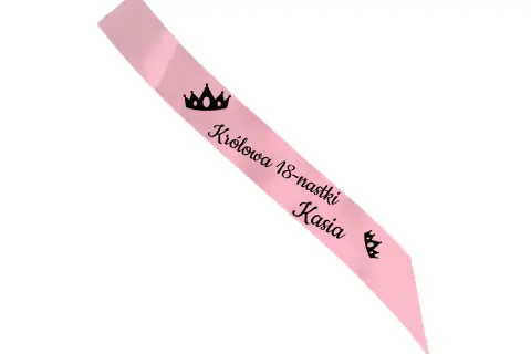 Różowa szarfa 18 z napisem "Królowa 18-nastki Kasia" i koroną.