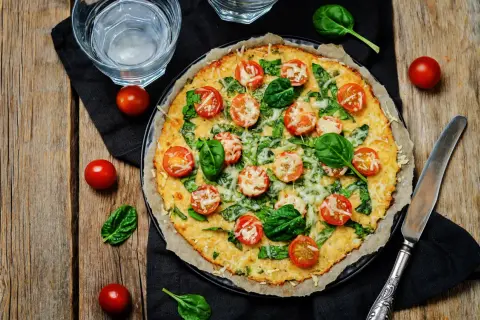 Jaki ser do pizzy? Odkryj najlepsze opcje dla wyjątkowego smaku