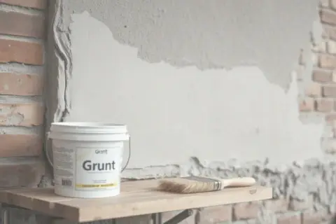 Jaki grunt pod tynk mozaikowy - wybierz najlepszy dla trwałości