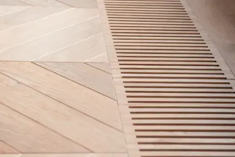 Finish parkiet czy deska barlinecka - co wybrać dla trwałej podłogi?