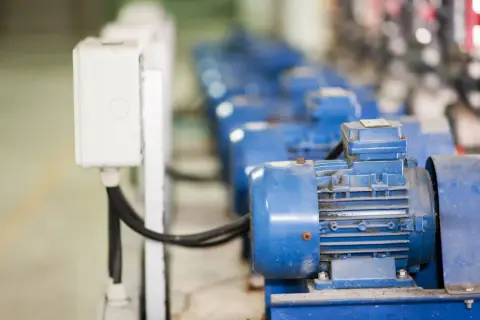 Jak sprawdzić silnik elektryczny miernikiem - uniknij kosztownych błędów