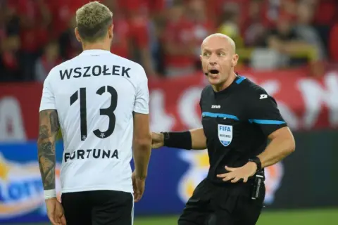 Zarobki sędziego Ekstraklasy - ile naprawdę zarabiają sędziowie?