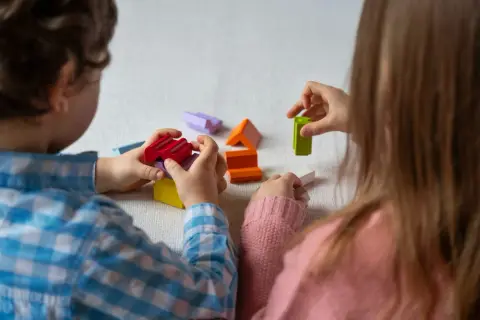 Chcesz być terapeutą SI? Poznaj ścieżkę, koszty i certyfikaty