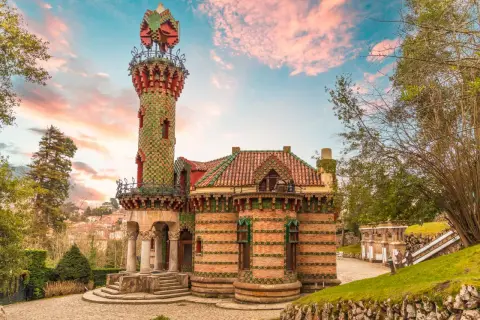 Un pueblo de película, como sacado de un cuento de hadas. Los primos se imaginan viviendo aquí.