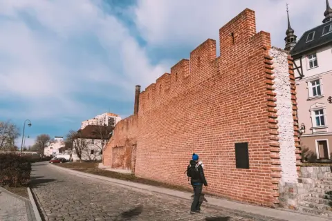Najciekawsze atrakcje w Opolu Lubelskim – nie przegap tych miejsc