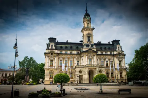 Nowy Sącz: odkryj skarby Małopolski i zaplanuj idealną podróż!