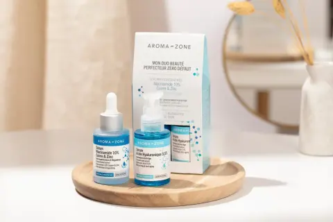 Sérums Aroma-Zone : Niacinamide 10% Cuivre & Zinc et Acide Hyaluronique 3,5%. Peut-on mélanger acide glycolique et acide hyaluronique ?