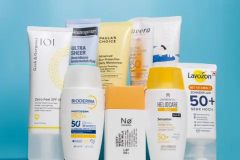 Vielfalt an Sonnenschutzmitteln für das Gesicht, darunter die beste Sonnencreme für reife Haut.