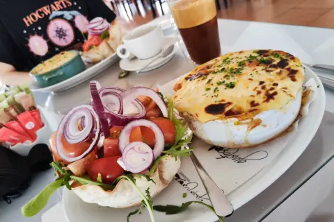 Pafos gdzie zjeść - odkryj najlepsze restauracje i smaki Cypru