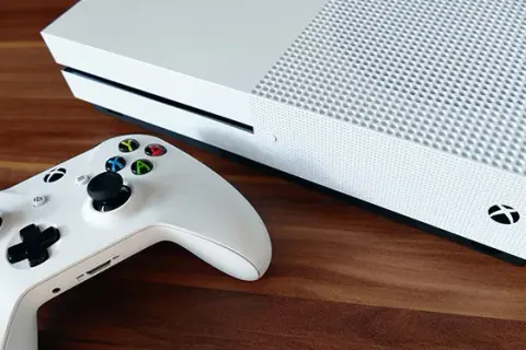 Xbox One S czy X - Która konsola zapewni lepsze wrażenia w grach?