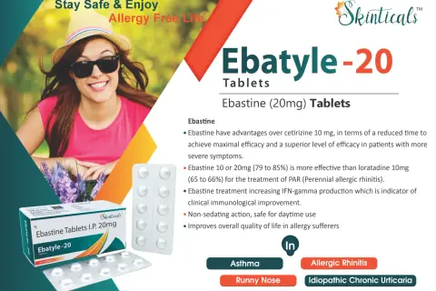 Uśmiechnięta kobieta cieszy się życiem bez alergii, obok opakowanie leku Ebatyle-20 (Ebastine 20mg) na alergiczny nieżyt nosa.