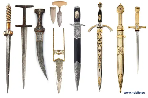 Colección de dagas y espadas ornamentadas, cada cuchillo daga es una obra de arte.