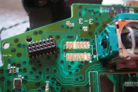 Zepsuł się pad Xbox One? Napraw go sam i oszczędź na nowym!