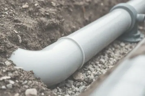Jak obliczyć kompensację na rurach PP, aby uniknąć problemów z instalacją