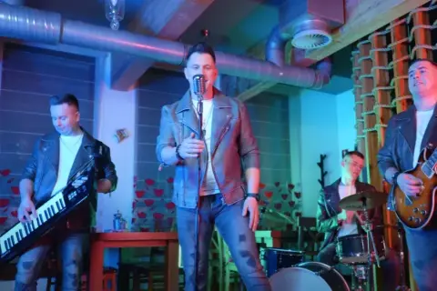Zespół EratoX - skąd pochodzi i jakie ma korzenie w disco polo?