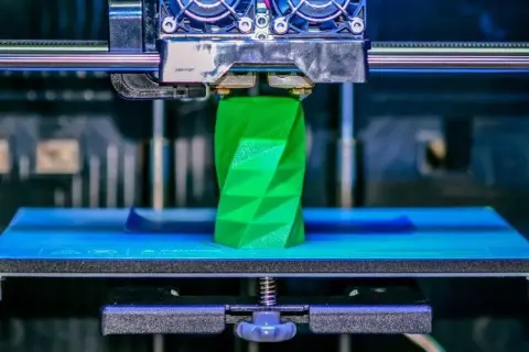 Jaką drukarkę 3D wybrać, aby uniknąć rozczarowań i kosztów?