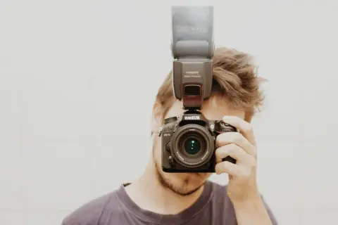Lampa błyskowa Nikon jaką wybrać - najlepsze modele dla każdego fotografa