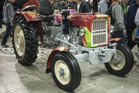 Jakie ciśnienie w oponach C 330 jest bezpieczne? Sprawdź zalecane wartości!