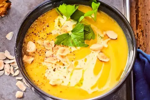 Leichte Vorspeisensuppen: Blitzschnelle Rezepte & Tipps für Genießer