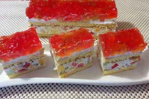 Sekrety przekładańca z galaretkami: zrób ciasto jak cukiernik!